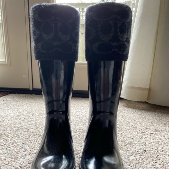 Size 6 Coach black rain boots - Picture 2 of 5